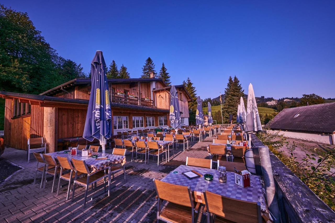 Montlinger Schwamm Hotel Oberriet ภายนอก รูปภาพ
